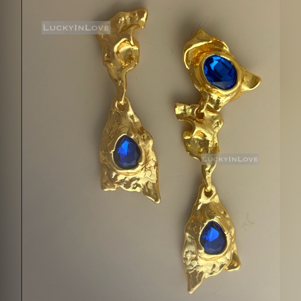 ALEXIS BITTAR • Brut Mismatched Asymmetrical Crumpled Gold Blue Drop Earrings - Picture 15 of 15